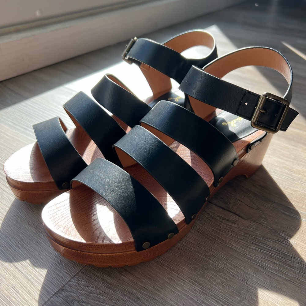 Qupid Wooden Platform Sandals 8